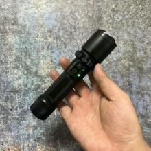 980 布包款防身手电式野狼驱赶器